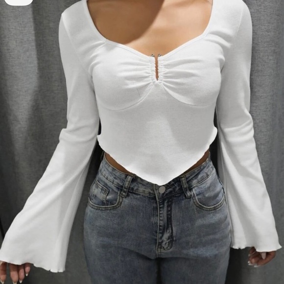 Cropped asymmetrical top - Picture 1 of 6
